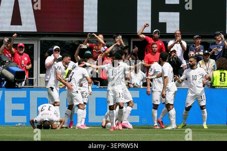 Seattle, USA. Juni 2026. Spieler aus Ägypten reagieren auf das Spiel der Gruppe G zwischen Belgien und Ägypten bei der FIFA Fussball-Weltmeisterschaft 2026 im Seattle Stadium in Seattle, USA, am 15. Juni 2026. Quelle: Arthur Dong/Xinhua/Alamy Live News Stockfoto