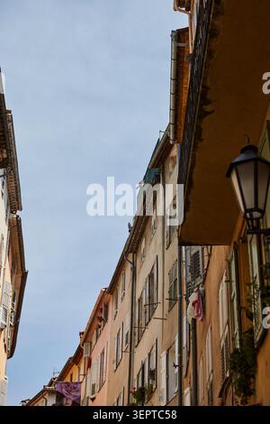 Stock-Serie, die den historischen Charme, die malerische Landschaft und das olfaktorische Erbe von Grasse, Frankreich, der Parfümhauptstadt der Welt, und seiner sur festlegt Stockfoto
