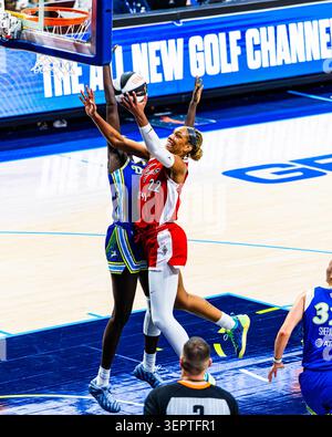 Arlington, USA. Juni 2026. Das Las Vegas Aces Center A'ja Wilson (22) versucht einen Layup während des Spiels Dallas Wings vs Las Vegas Aces im Commissioner's Cup im College Park Center am 15. Juni 2026 in Arlington, Texas. (Foto: Cody Grubbs/SIPA USA) Credit: SIPA USA/Alamy Live News Stockfoto