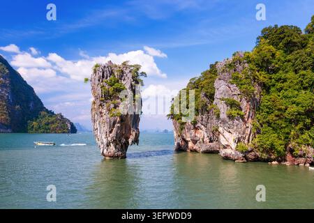 Thailand, Krabi. James Bond Insel in der Phang Nga Bucht. Stockfoto