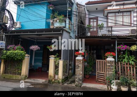 Wohnhaus in einer Seitenstraße in Hoi an, Provinz Quang Nam, Zentralvietnam, Vietnam, Stockfoto