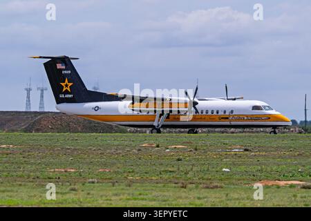 Wings Over Cannon 2026 6-6-2026 Clovis, NM US Army Bombardier C-147A 17-01609 auf der Wings Over Cannon Air Show in der Cannon AFB New Mexico Stockfoto