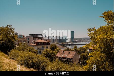 Belgrad, Serbien - 27. Mai 2026 - das neue Belgrader Hafengebiet an der Save Stockfoto