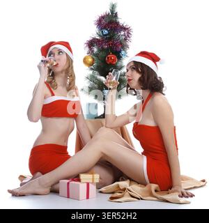 Mädchen im Kostüm Weihnachtsbaum Stockfoto