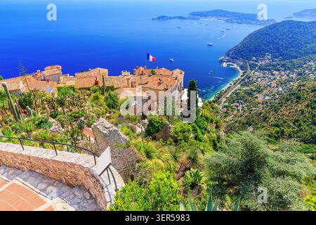 Französische Riviera. Das mittelalterliche Dorf Eze im Sommer. Stockfoto