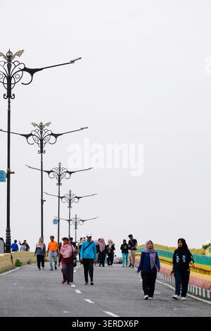 Pekanbaru, Indonesien - 28. September 2025: Die Menschenmassen am autofreien Tag am sonntag Stockfoto