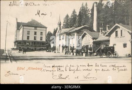Das Hôtel Altenberg steht im Vogesenmassiv als Hotel-Gebäude in den Bergen, das den Besuchern in einem Hochland-Resort dient, aufgezeichnet in Postkartenbildern aus dem späten 19. Jahrhundert, die mit der touristischen Infrastruktur verbunden sind. Stockfoto