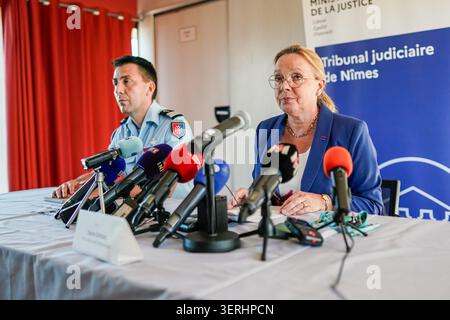 Frankreich. Juni 2026. © PHOTOPQR/LE MIDI LIBRE/Mikael ANISSET ; 18/06/2026 ; NIMES/PALAIS DE JUSTICE/CONFERENCE DE PRESSE/CECILE GENSAC/PROCUREURE DE LA REPUBLIQUE/UN ADOLESCENT DE 15 ans tue UNE FEMME DE 86 ans AU GRAU DU ROI/GARD/FD/FAITS DIVERS France, 18. Juni 2026 die Staatsanwaltschaft in Nîmes gab am Donnerstag, dem mutmaßlich bekannt, dass der Tötung eines Jungen, der 15-Jährigen eines 86-Jährigen Grau-Jährigen, der Frau, offiziell angeklagt wurde, der 15. Er wird wegen Mordes angeklagt und in Untersuchungshaft gebracht. Quelle: MAXPPP/Alamy Live News Stockfoto