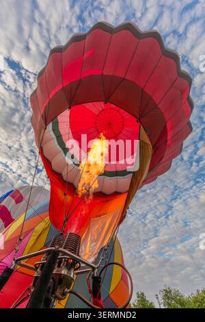 Heißluftballon wird aufgeblasen, Freedom Festival, Provo, Utah Stockfoto