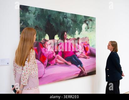 Phillips, London, Großbritannien. Juni 2026. Die Modern & Contemporary Art Evening & Afternoon Sale (26. Juni) Highlights sind: Caroline Walker, Untitled, 2015. Geschätzte £ 100.000-150.000. Quelle: Malcolm Park/Alamy Live News Stockfoto