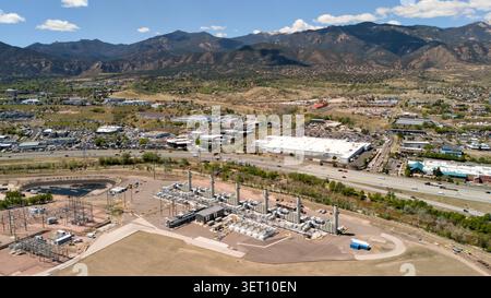 Colorado Springs elektrische Unterstation Luftstrominfrastruktur Rocky Mountai Stockfoto
