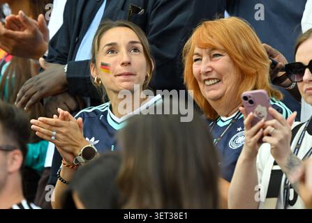 Von links Lena Wurzenberger (Freundin von Nationaltrainer Julian Nagelsmann, Deutschland), Burg 'Burgi' Nagelsmann (Mutter von Julian Nagelsmann) Toronto, 20. Juni 2026, Fußball, FIFA Fussball-Weltmeisterschaft 2026 in den USA, Mexiko und Kanada, Gruppenphase, Deutschland - Elfenbeinküste Stockfoto