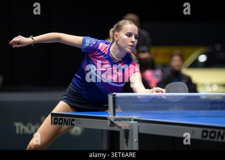 Voller Kšrpereinsatz bei den LOTTO ThŸringen TT-Finals 2026 in Erfurt: Die deutsche Nationalspielerin Annett Kaufmann (SV DJK Kolbermoor) lehnt sich i Stockfoto