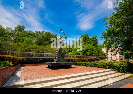 Savannah, GA, USA - 13. Juni 2026: Savannahs Waving Girl Statue Florence Martus Stockfoto