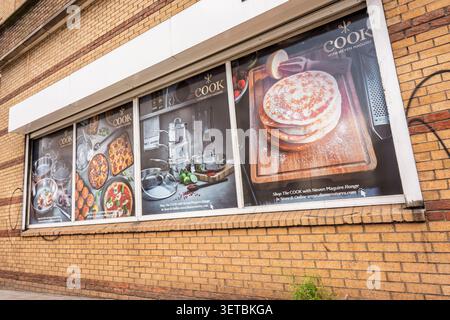 Dunnes Stores KOCHEN mit Neven Maguire Werbespot an einer Backsteinfassade im Stadtzentrum von Dublin Irland Stockfoto