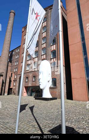 Museum Kueppersmuehle, Museum für Moderne Kunst, KMK, K?ppersm?hle, im Duisburger Innenhafen, Außenansicht, in Duisburg am 22.06.2026, Stockfoto
