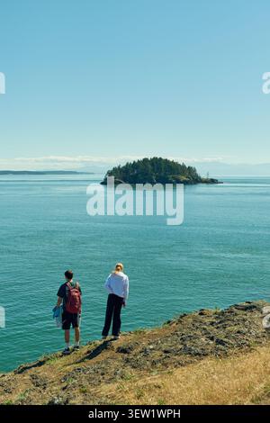 Der Täuschungspass im Bundesstaat Washington bietet zerklüftete Klippen, bewaldete Küsten und dramatische Ausblicke auf die Küste entlang dieses legendären pazifischen Northws Stockfoto