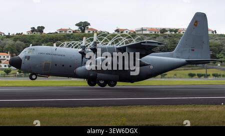 Die portugiesische Luftwaffe C-130H Hercules startet Stockfoto