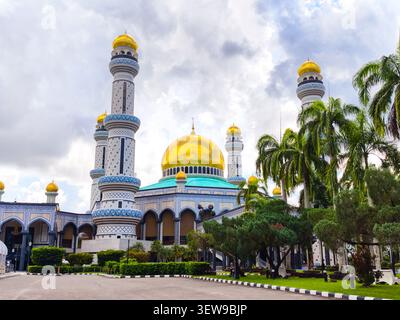 Masjid Jame' ASR Hassanil Bolkiah ist die größte Moschee in Brunei. Stockfoto