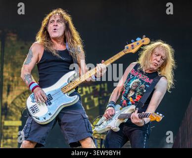 Oslo, Norwegen, 25. Juni 2026, Steve Harris und Janick Gers von Iron Maiden traten live beim Tons of Rock Festival, Anne-Marie Forker/Alamy Live News auf Stockfoto