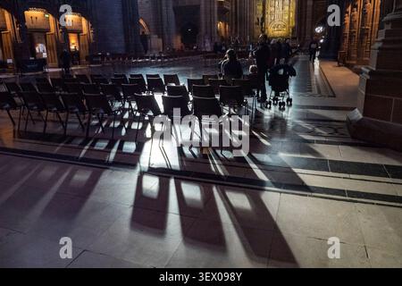 Das Innere der Anglikanischen Kathedrale, Liverpool, England Stockfoto