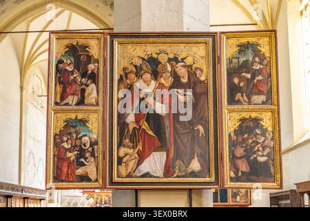 Heiliger Martin Altar Heiliger Martin von Johann Stoß im Innenraum der Schäßburger Bergkirche in Sighisoara oder Schäßburg, Siebenbürgen, Rumäni Stockfoto