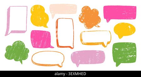 Handgezeichnete Sprechblasen mit pastellfarbenen Buntstiften, farbenfrohen Kreidekritzelrahmen. Vektor-Comic-Dialogfeld mit Pinselstrichen, Textwolken oder Nachrichtensymbolen, Bleistift-Chat-Designs im verspielten 3D-Stil Stock Vektor