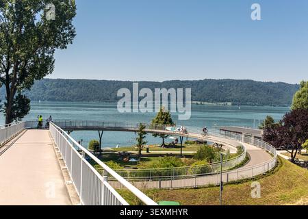 Radweg am Ufer des Bodensees bei Sipplingen, Süddeutschland. Stockfoto