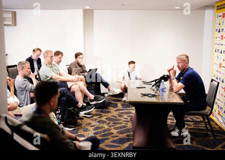 New York, USA. Juli 2026. NEW YORK, USA 20260701Schwedens Nationalmannschaftskapitän Graham Potter während einer Pressekonferenz am Tag nach der Niederlage im Achtelfinale gegen die Weltmeisterschaft. ***Das Bild ist im SPORTPAKET enthalten. Für andere ZAHLUNGSBILDER*** Foto: Björn Larsson Rosvall/TT/Code 9200 dieser Text ist automatisch übersetzt Credit: TT News Agency/Alamy Live News Stockfoto