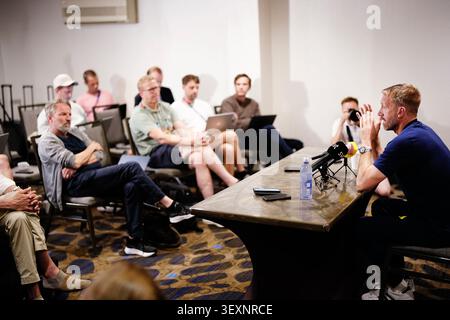 New York, USA. Juli 2026. NEW YORK, USA 20260701Schwedens Nationalmannschaftskapitän Graham Potter während einer Pressekonferenz am Tag nach der Niederlage im Achtelfinale gegen die Weltmeisterschaft. ***Das Bild ist im SPORTPAKET enthalten. Für andere ZAHLUNGSBILDER*** Foto: Björn Larsson Rosvall/TT/Code 9200 dieser Text ist automatisch übersetzt Credit: TT News Agency/Alamy Live News Stockfoto