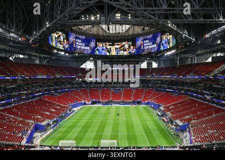 Atlanta, USA. Juli 2026. Allgemeine Ansicht des Stadions vor dem Spiel der FIFA Fussball-Weltmeisterschaft 32 zwischen England und DR Kongo 2026 im Atlanta Stadium in Atlanta, Georgia am 1. Juli 2026. (Foto: Kindell Buchanan/SIPA USA) Credit: SIPA USA/Alamy Live News Stockfoto