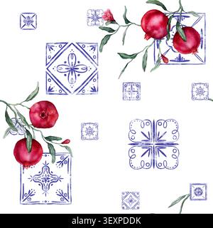 Nahtloses Muster aus portugiesischen Azulejo-Fliesen und Granatapfelbranche. Blaues Mittelmeer, spanische Keramiktraditionen. Handgezeichnetes Aquarell Stockfoto