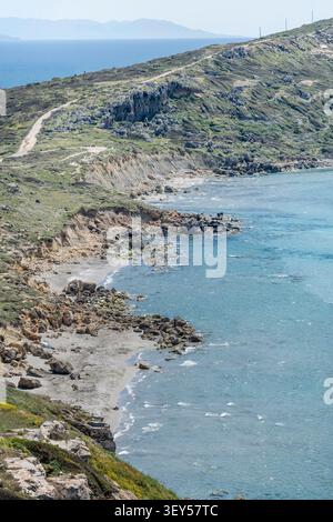 Luftlandschaft mit Sand und Spießen am Strand von S.Martino cape am Golf von Oristano am Mittelmeer, aufgenommen in hellem Frühlingslicht am S. Gio Stockfoto