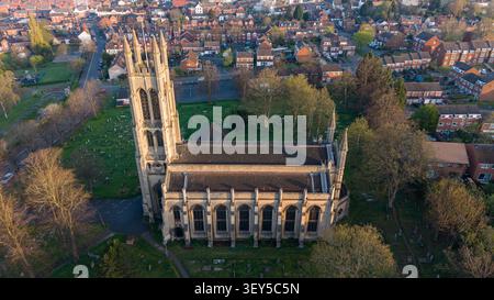 Luftaufnahme der St. George’s Church in Kidderminster bei Sonnenaufgang, Worcestershire, England Stockfoto