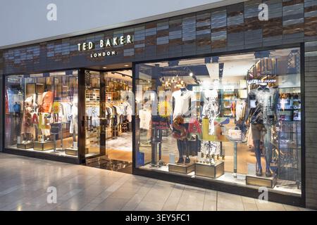 Ted Baker London Ladenfront in einem Einkaufszentrum. London, UK, 29. Juni 2023 Stockfoto