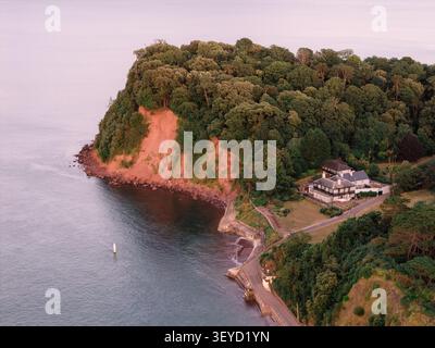Das legendäre Ness in Shaldon in der Abenddämmerung. Stockfoto