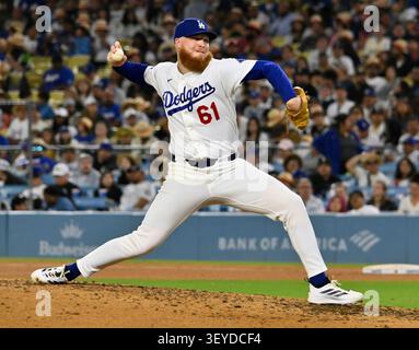Los Angeles, Usa. Juli 2026. Der Helfer will Klein der Los Angeles Dodgers liefert im siebten Inning gegen die San Diego Padres im Dodger Stadium in Los Angeles am Donnerstag, den 2. Juli 2026. Foto: Jim Ruymen/UPI Credit: UPI/Alamy Live News Stockfoto