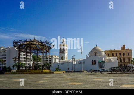 Martyrs Square mit der El Djedid Moschee in Algier, Algerien Stockfoto
