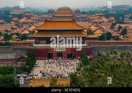Eintritt in die Verbotene Stadt, den Palast des Kaisers in Peking. Blick von oben. Stockfoto