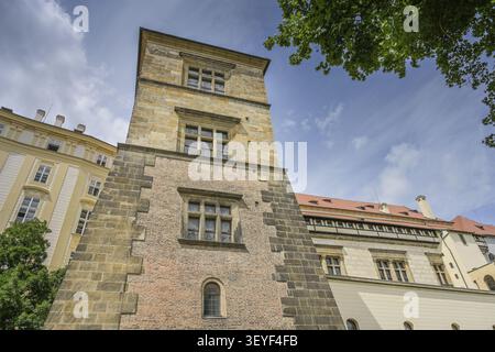 Seitenflügel, Alter Königspalast, Ort des Prager Fensters fällt am 23. Mai 1618, Hradschin Schlosshügel, Prag, Tschechische Republik Stockfoto
