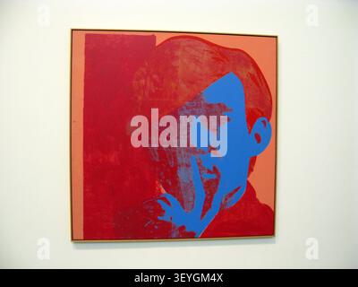 Großbritannien, England, London, Southwalk, Tate Modern, südufer der Themse in London - Andy Warhols ikonisches Selbstporträt (1967 Stockfoto