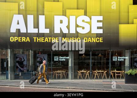 „All Rise - Opera Theatre Music Dance“ für das Edinburgh International Festival 2026 im Festival Theatre in der Nicolson Street, Edinburgh. Stockfoto