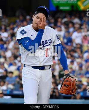Los Angeles, Usa. Juli 2026. Los Angeles Dodgers Starting Pitcherr Shohei Ohtani geht am Ende des fünften Inning gegen die San Diego Padres im Dodger Stadium in Los Angeles am Freitag, den 3. Juli 2026, zum Dugout. Foto: Jim Ruymen/UPI Credit: UPI/Alamy Live News Stockfoto