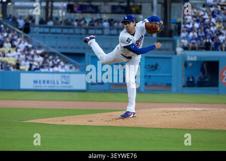 Los Angeles, California, USA. 3rd July, 2026. Shohei Ohtani #17 of the Los Angeles Dodgers pitches during the game between the San Diego Padres and the Los Angeles Dodgers at UNIQLO Field at Dodger Stadium on Friday, July 3, 2026 in Los Angeles, California. Los Angeles Dodgers won the game 4-3.Armando Arorizo (Credit Image: © Armando Arorizo/Prensa Internacional via ZUMA Press Wire) EDITORIAL USAGE ONLY! Not for Commercial USAGE! Stockfoto