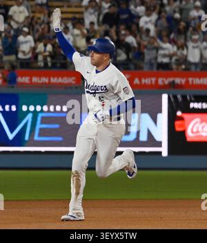 Los Angeles, United States. 04th July, 2026. Los Angeles Dodgers first baseman Freddie Freeman rounds the bases after hitting a solo home run in the sixth inning against the San Diego Padres at Dodger Stadium in Los Angeles on Saturday, July 4, 2026. Photo by Jim Ruymen/UPI Credit: UPI/Alamy Live News Stockfoto