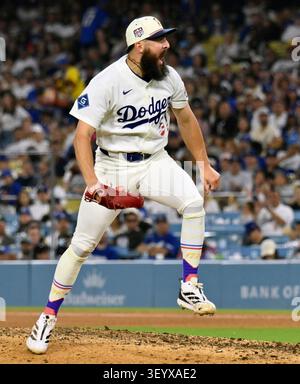 Los Angeles, United States. 04th July, 2026. Los Angeles Dodgers relief pitcher Alex Vesia reacts after recording the final out of the eighth inning against the San Diego Padres at Dodger Stadium in Los Angeles on Saturday, July 4, 2026. Photo by Jim Ruymen/UPI Credit: UPI/Alamy Live News Stockfoto