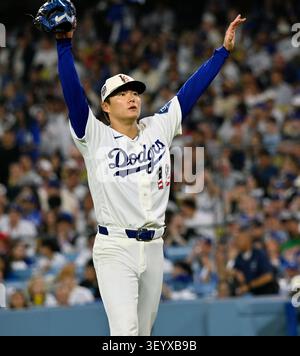 Los Angeles, United States. 04th July, 2026. Los Angeles Dodgers starting pitcher Yoshinobu Yamamoto raises his arms while walking back to the dugout in the seventh inning after striking out 10 in a 3-0 win over the San Diego Padres over the San Diego Padres at Dodger Stadium in Los Angeles on Saturday, July 4, 2026. Photo by Jim Ruymen/UPI Credit: UPI/Alamy Live News Stockfoto