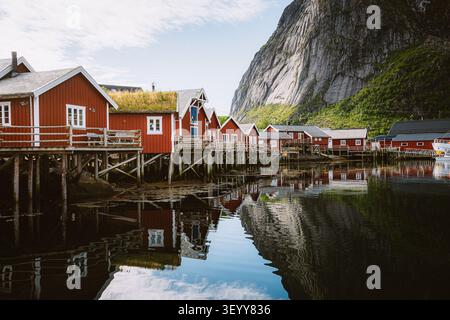 Haus, Strand, Trollfjord, Lofoten, Norwegen Stockfoto