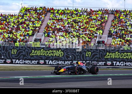 (3) Max Verstappen (NED) - Oracle Red Bull Racing - Red Bull RB22 - Red Bull Ford während der Qualifikationsrunde des Formel 1 Lenovo British Grand Prix 2 Stockfoto