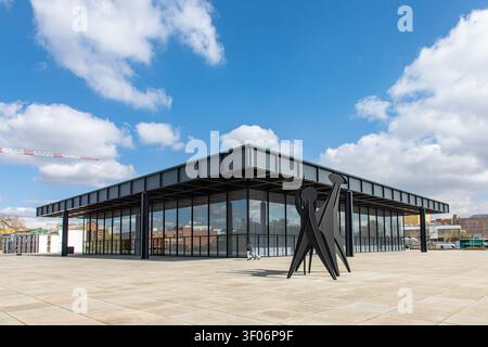 Neue Nationalgalerie, ein Museum für moderne Kunst, entworfen von Ludwig Mies van der Rohe, in Berlin, Deutschland Stockfoto